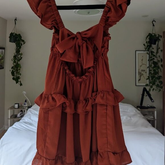 WeWoreWhat Flirty Crinkle Ruffle Dress Clay Size Small - Picture 5 of 11